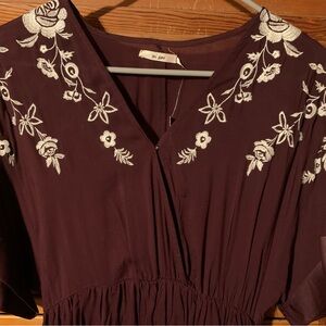 NWT Francesca’s XS plum midi dress with embroidered detail